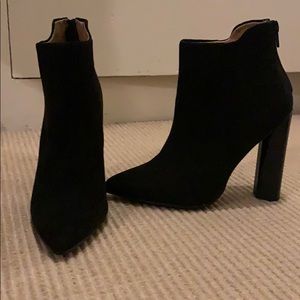Qupid Black Suede Heeled Bootie